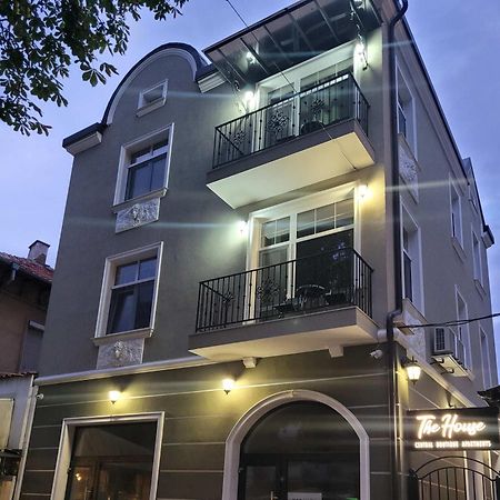 The House - Central Boutique Apartments Kyustendil Buitenkant foto