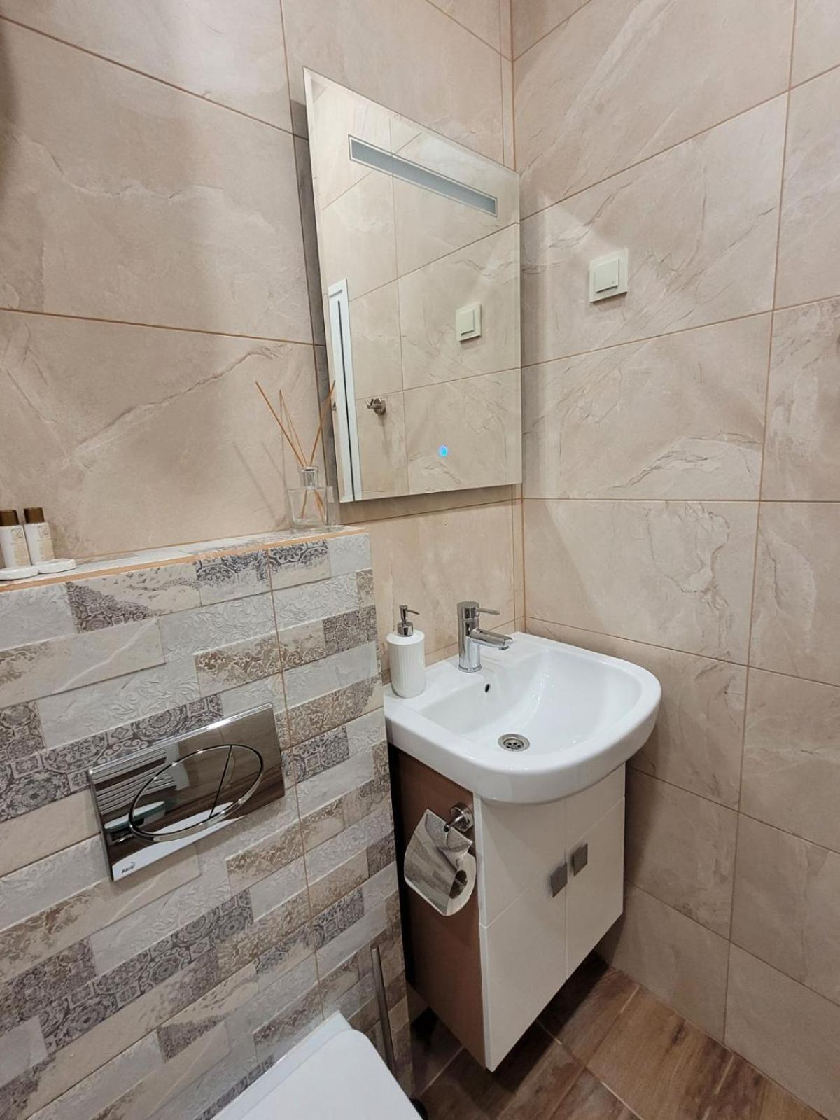 The House - Central Boutique Apartments Kyustendil Buitenkant foto