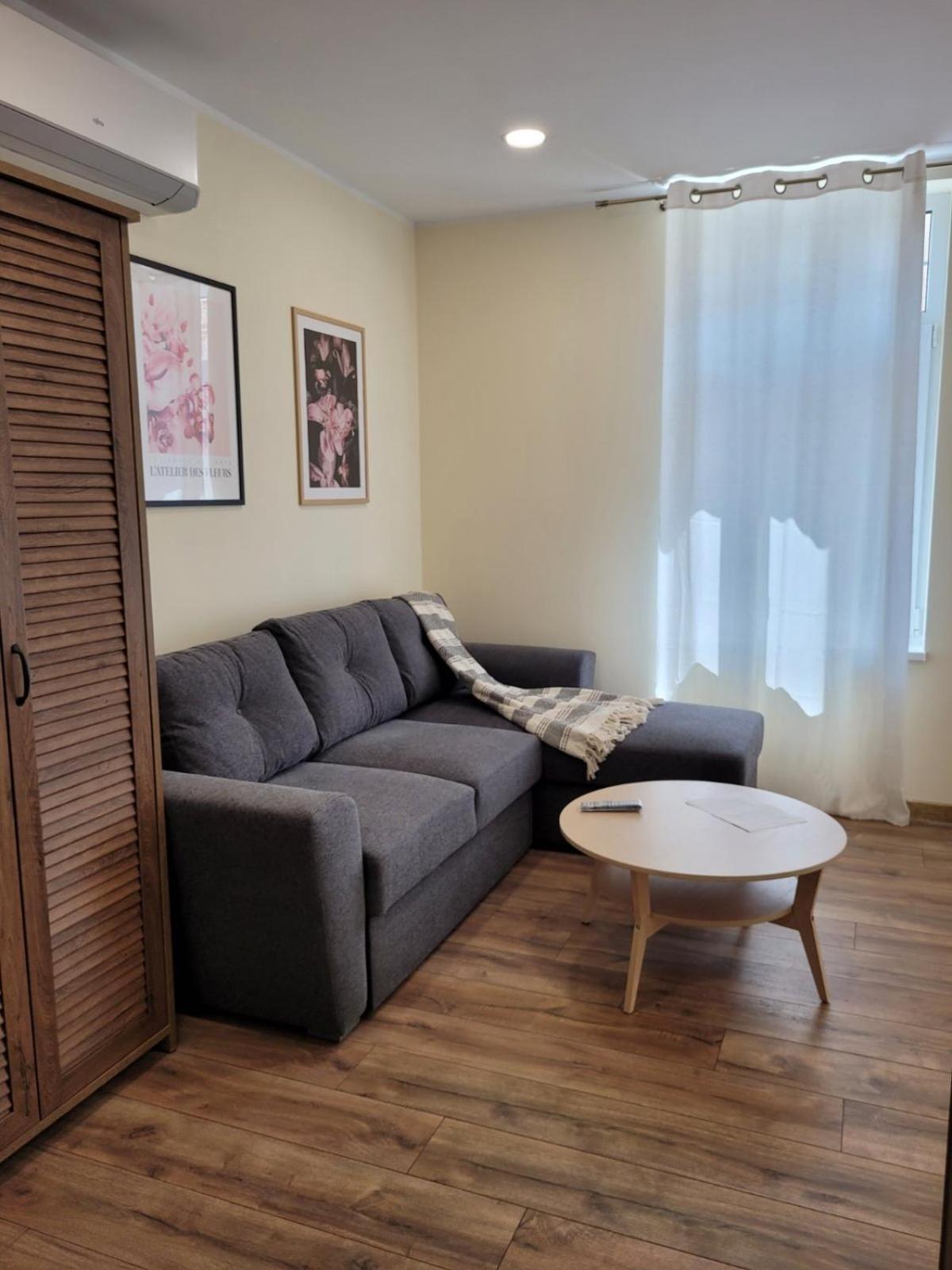 The House - Central Boutique Apartments Kyustendil Buitenkant foto