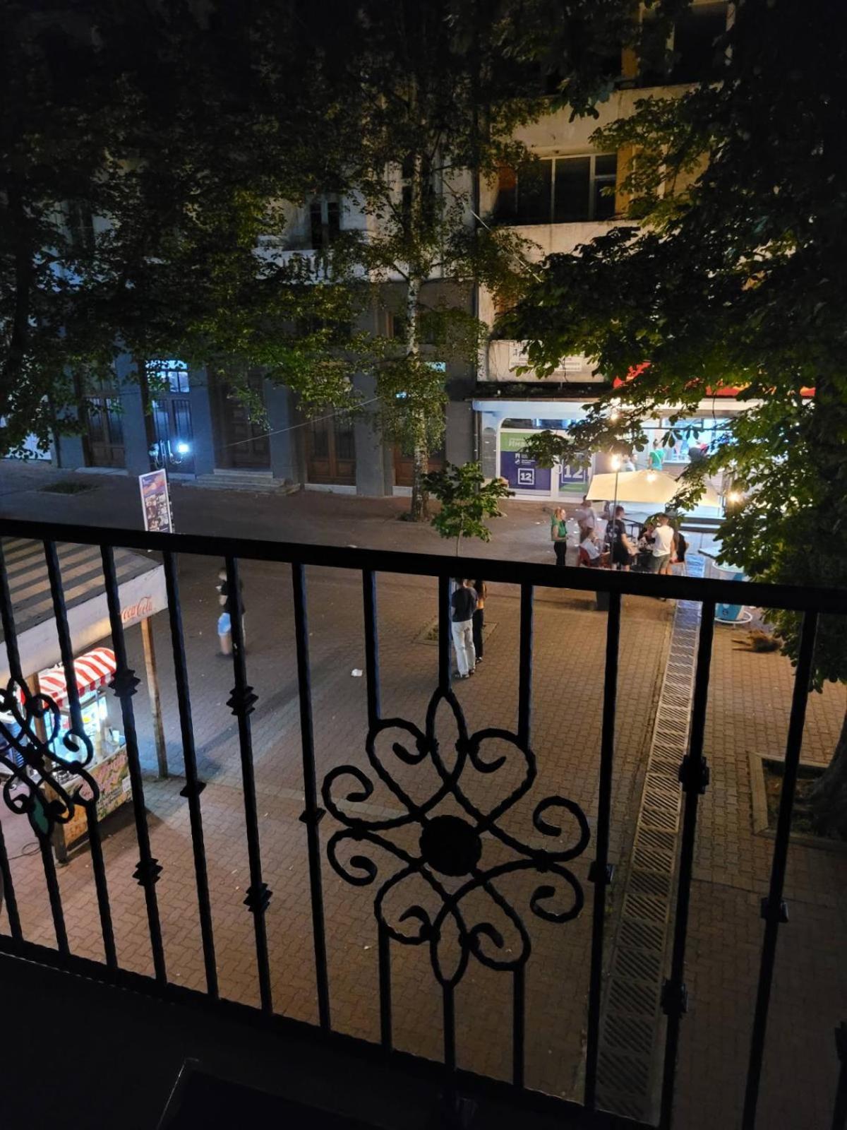 The House - Central Boutique Apartments Kyustendil Buitenkant foto